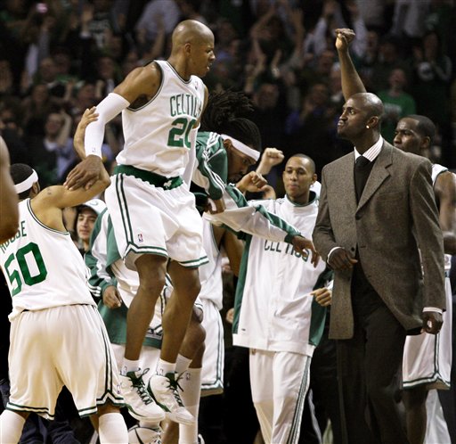 ray allen shooting basketball. Ben Gordon and Ray Allen.